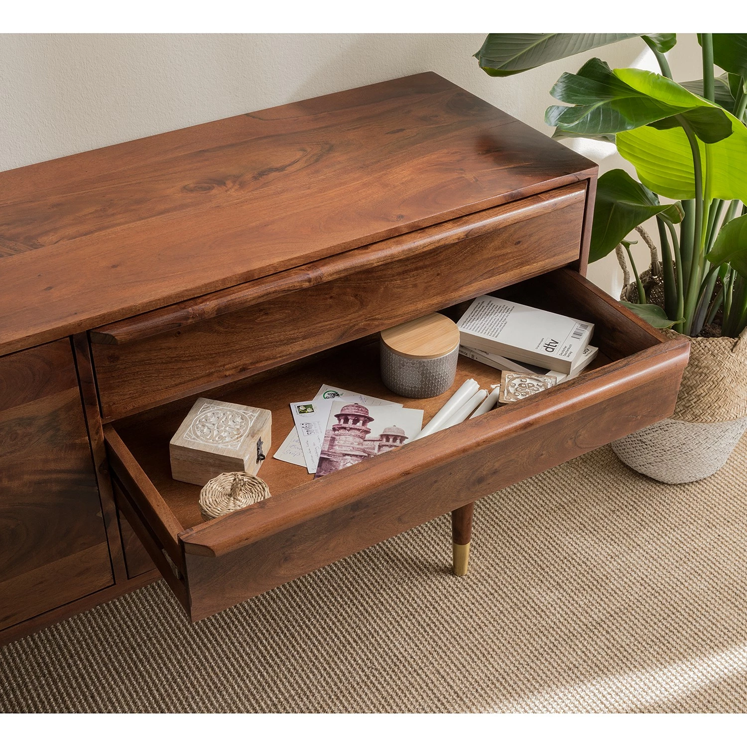 Ars manufacti Sideboard Baxley - Akazie massiv / Metall - Akazie / Gold – Bild 11