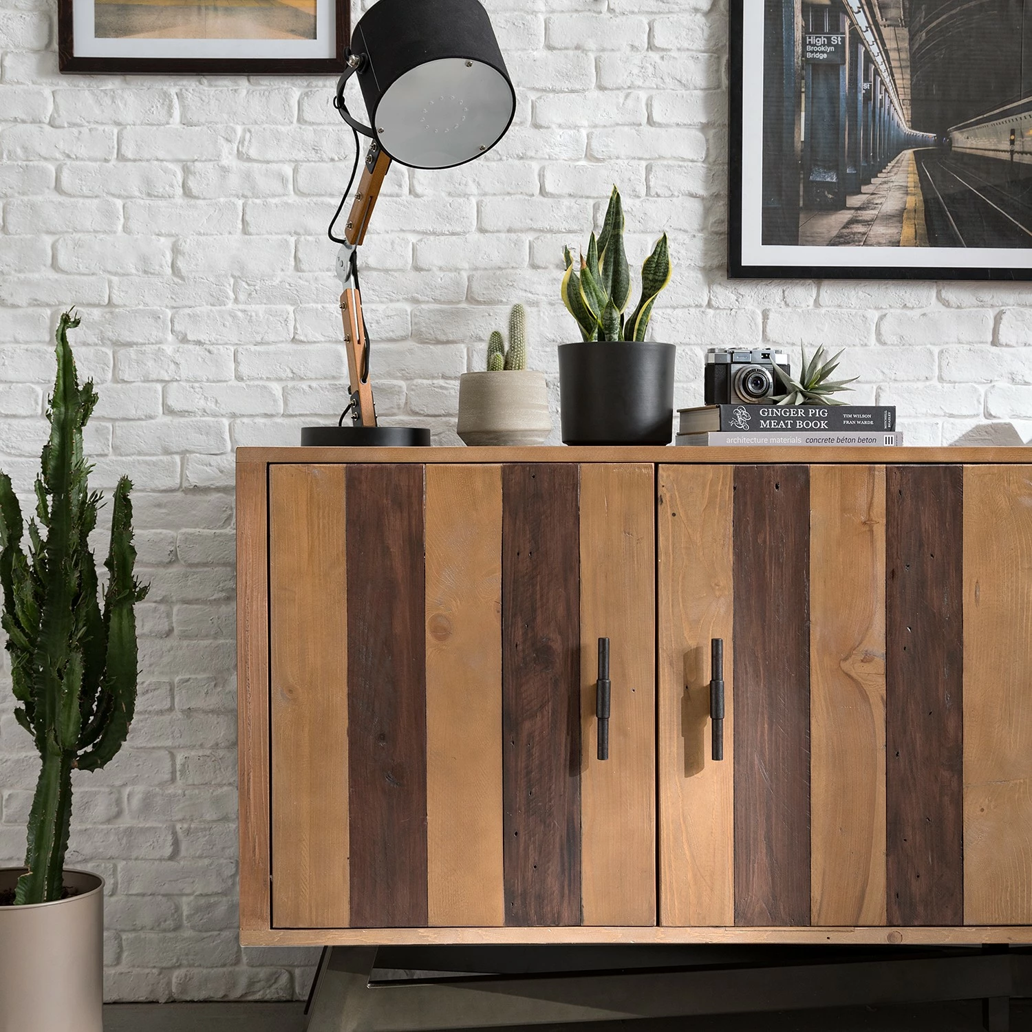 Ars manufacti Sideboard Tamati II - Pinie massiv / Eisen - Pinie / Schwarz – Bild 10