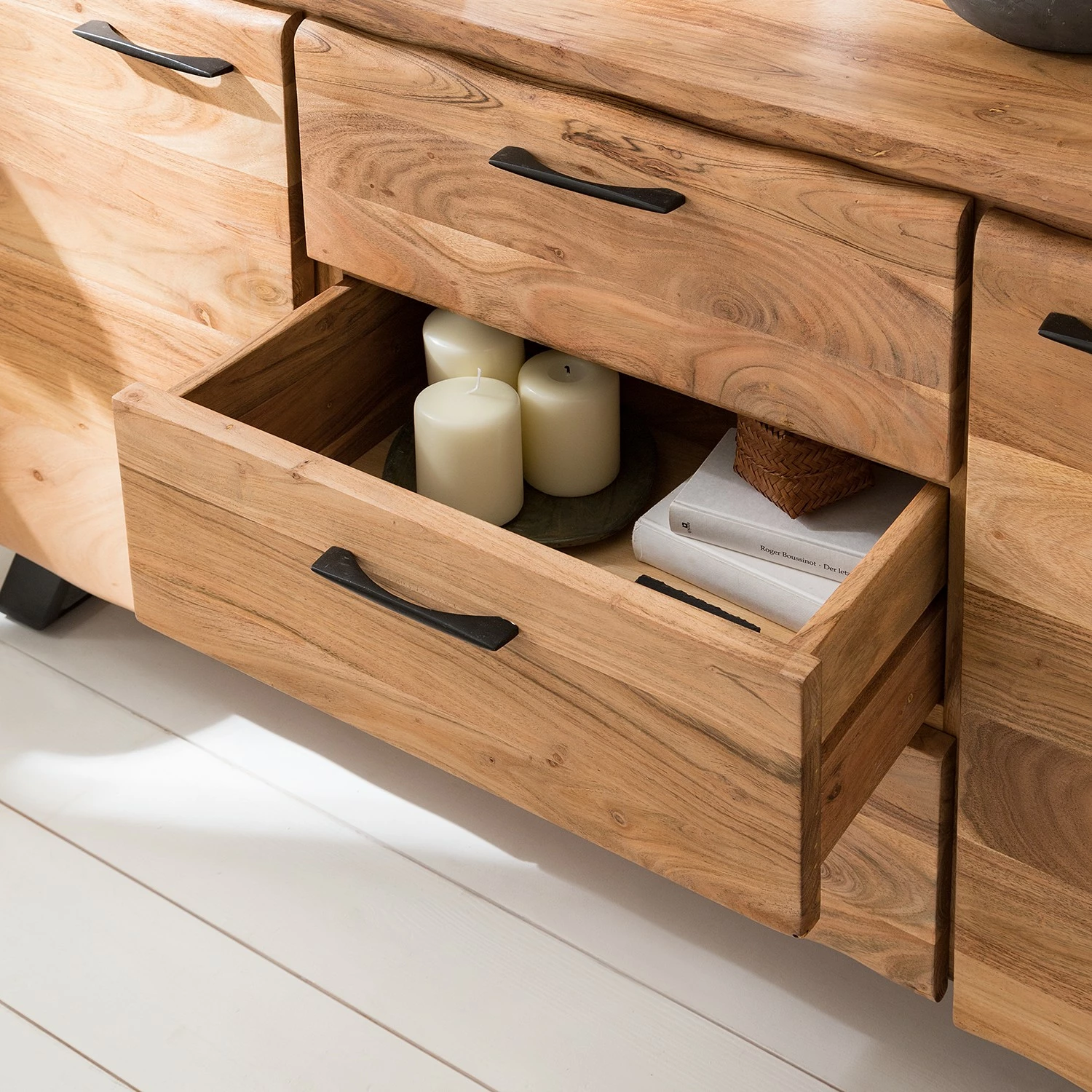 Ars Natura Sideboard Vardo - Akazie massiv / Metall - Akazie / Schwarz – Bild 15