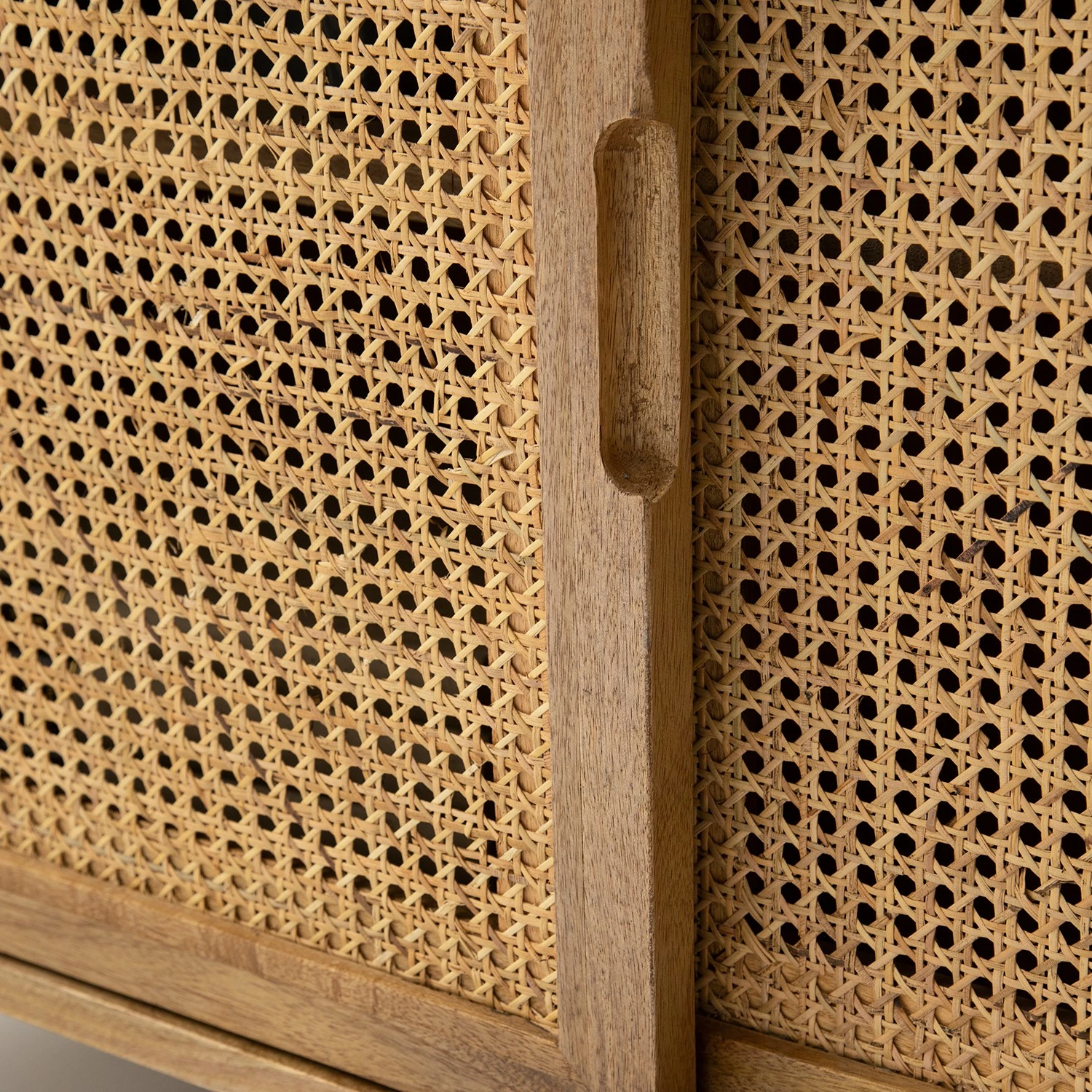 Ars manufacti Sideboard Vina I - Mango massiv / Wiener Geflecht - Mango / Schwarz – Bild 10