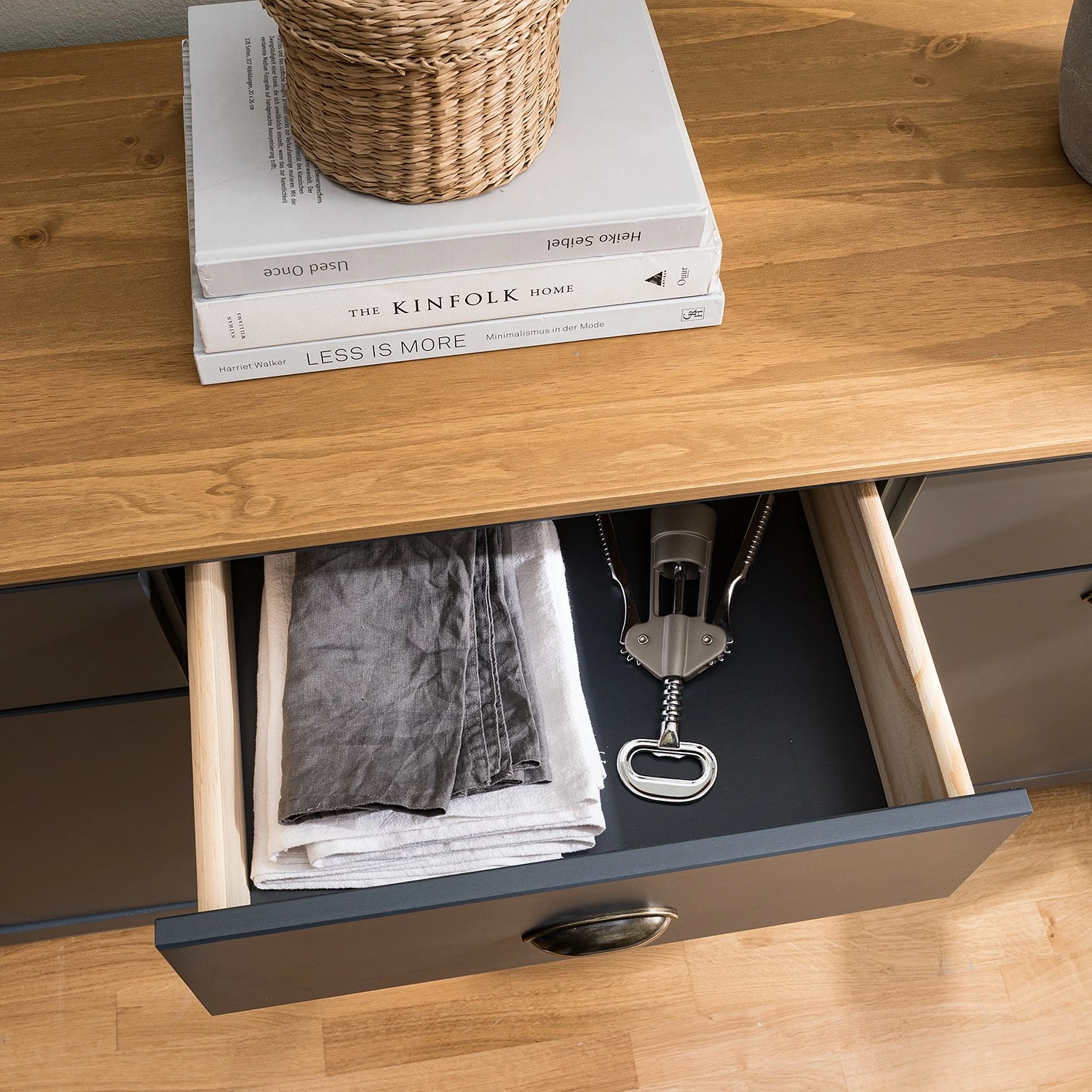 Maison Belfort Sideboard Rivery - Kiefer massiv - Anthrazit – Bild 10