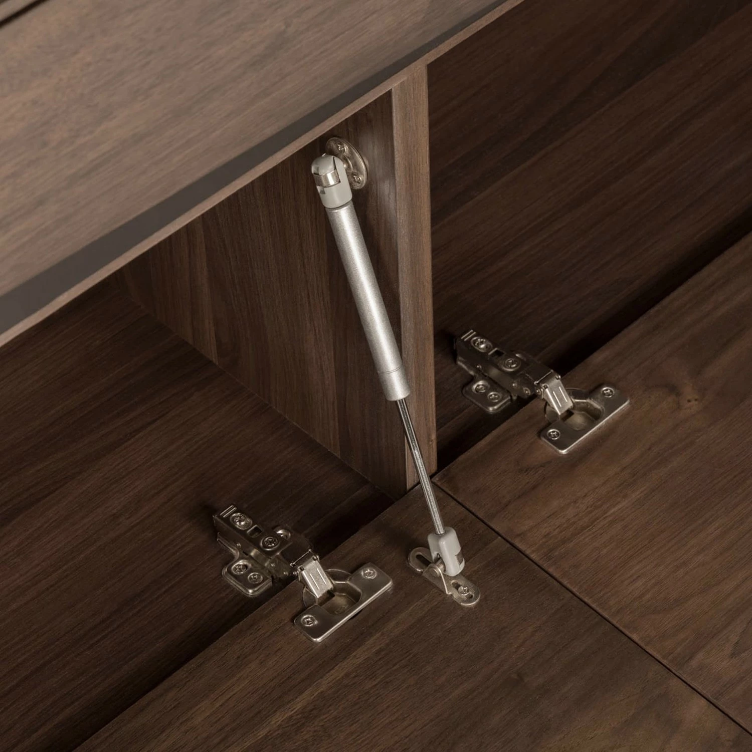 Red Living Sideboard Kluuvi - Echtholzfurnier - Walnuss / Schwarz – Bild 8