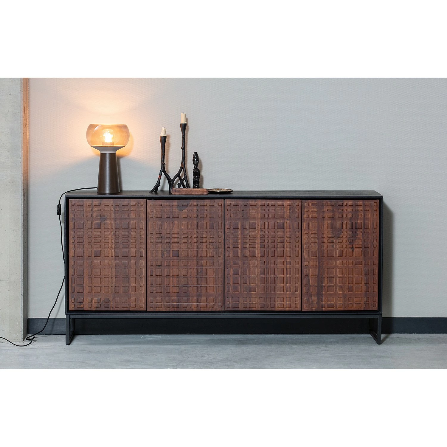 Red Living Sideboard Dynk - Sheesham massiv - Sheesham / Schwarz – Bild 2