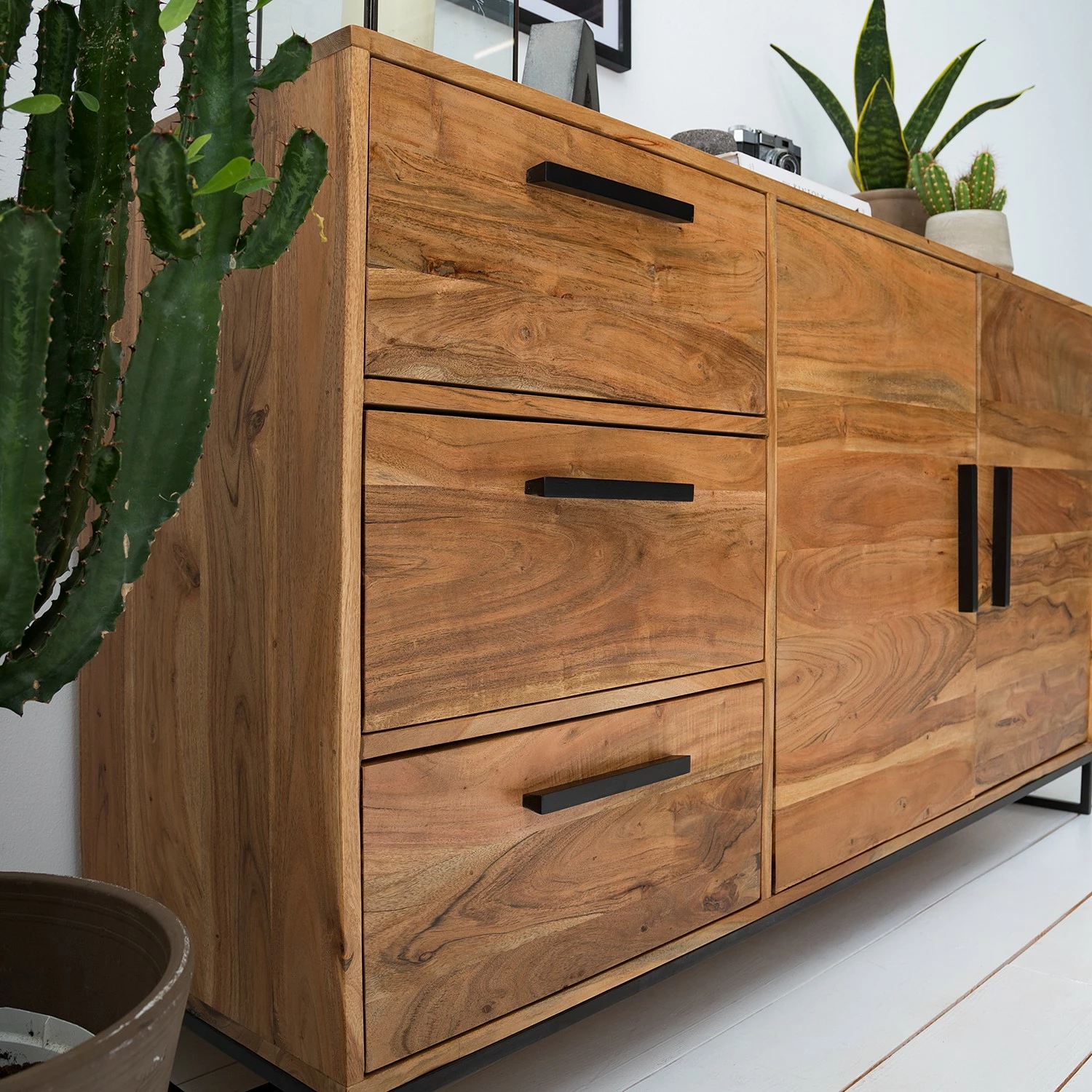 Ars manufacti Sideboard Woodson II - Akazie massiv / Metall - Akazie Hellbraun – Bild 20